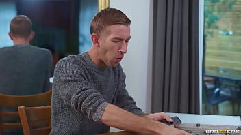 Dua Kontol Menggila Menghantam Nina Yang Mengenakan High Heels / Brazzers / Masukkan Kode Xvpromo Di Situs Resmi Untuk Diskon