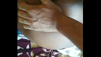 Menggoda Dan Meniduri Ibu Mertua Desi Yang Bergairah Dengan Pantatnya Yang Montok