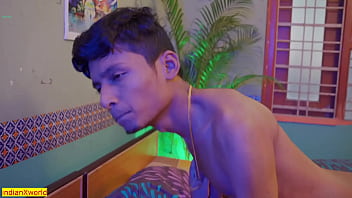 Malam Panas Bersama Sahabat Kecil: Adegan Mesum Dan Ranjang Yang Menggoda