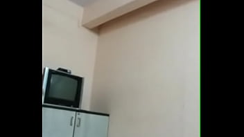 Pelayan Rumah Tangga Seksi Yang Menggoda