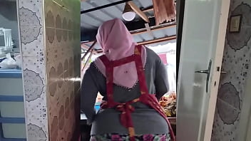 Bokep Ibu Rumah Tangga Muslim Indonesia Montok Dan Menggoda