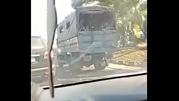 Negeri Penuh Goyang Pinggul Dan Nafsu Yang Membara