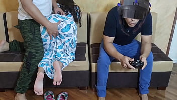 Aku Berharap Pacarku Main Game Realitas Virtual Biar Bisa Selingkuhin Dia Dengan Sahabatnya Yang Kontolnya Jauh Lebih Gede