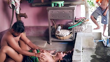 Desi Bhabhi Garmi Bhare Jungle Mein Apne Devar Ke Saath Kharab Awaz Mein Masti Kar Rahi Hai