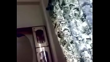 Desi Randi Mengisap Kontol Klien Dalam Rekaman Mms