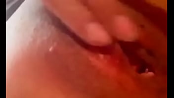 Mi Perra Caliente Me Manda Un Video Ardiente Masturbándose Y Suplicando Por Mi Verga