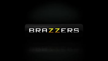 Brazzer: Adegan Panas Yang Bikin Kamu Tak Tahan