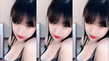 Cô Nàng Trung Quốc Uốn éo Quyến Rũ Mời Gọi Anh Khám Phá