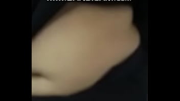 Pusar Dalam Dan Berlekuk Istri Desi Yang Menggoda