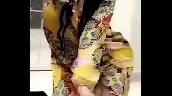 Desi Yang Lebih Liar Dan Menggoda