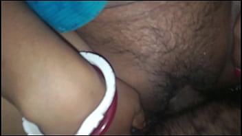 Suami Goyang Istri Sendirian Di Rumah Saat Kerja, Video Porno India Hd Dengan Suara Hindi Yang Menggairahkan.