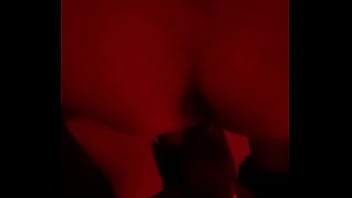 Menggila Dengan Pussy Basah Milf China Di London, Masih Pakai Boots