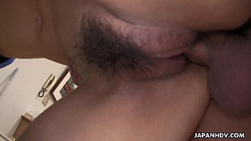 Goyangan Nafsu Gaya Anjing Untuk Perawat Asia Yang Menggairahkan