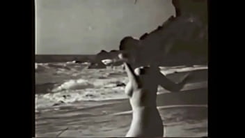 Ibu Alam Yang Berpengalaman Dan Menggoda