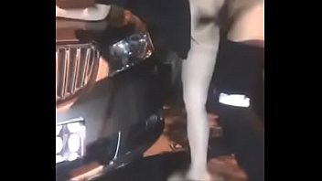 Gadis Tiongkok Digoyang Keras Di Pinggir Jalan