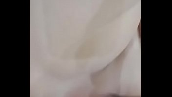 Milf Indonesia Yang Panas Mengocek Memeknya Di Depan Kamera Sampai Memancurkan Banyak Sperma