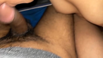 Bhabhi Panas Menggoda Digoyang Di Bawah Selimut Saat Musim Dingin
