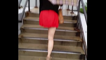 Gadis Asia Menggoda Dengan Rok Mini Yang Menggoda Bagian 1