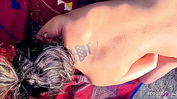 Amateur Seks Tiga Arah Di Pantai Dengan Wanita Turki Matang Dan Dua Pemuda Jerman