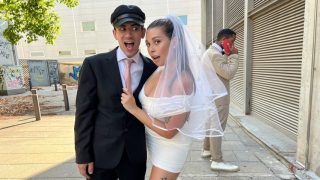 Supir Tancap Gas Menggoda Pengantin Di Tengah Perjalanan