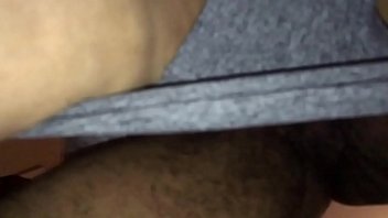 Petugas Ice Menggila, Memuaskan Nafsu Dengan Ibu Rumah Tangga India Yang Seksi