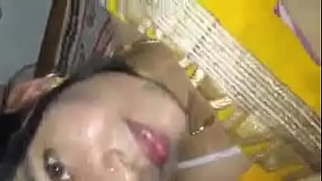 Gadis Desi Yang Menggoda