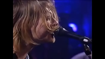Ledakan Dahsyat Nirvana Di Seattle: Blew Yang Mengguncang Langit Malam