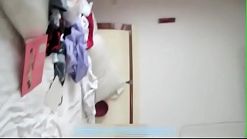 Gadis Tionghoa Dengan Tubuh Menggoda