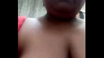 Ibu India Yang Menggoda