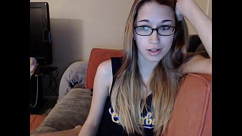 Alexxxcoal Remasah Payudara Dan Dientot Di Live Cam