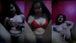 Abg Berkemban Merah Tergoda Mainin Memek