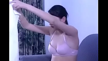 Gadis Tionghoa Yang Manis Dan Menggoda