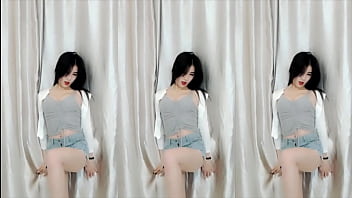 Vũ điệu Số Chín Nóng Bỏng Của Quý Cô Trung Hoa