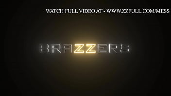 Gairah Membara Dengan Adik Tiri Berpayudara Montok – Desiree Dulce Di Brazzers, Tonton Lengkap Di Zzfull.com/mess