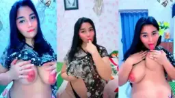 Tante Indo Suka Menggoda, Lidahnya Menggairahkan Uting