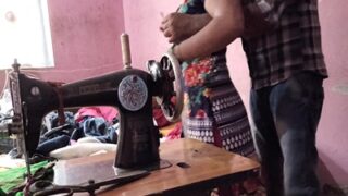 Tukang Bengkel Nakal Menggoyang Tetek Besar Bhabhi Di Bengkelnya
