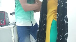 Video Mesum Di Kantor, Pria Menggila Dengan Bhabhi Genitnya