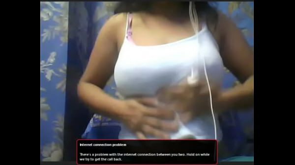 Tante India Panas Pamer Payudara Di Kamera, Bahasa Hindi