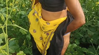 सरसों के खेत में ममता को उसके पति ने मौका देखकर जबरदस्त चोदा, बाहर खुले में साफ हिंदी आवाज में