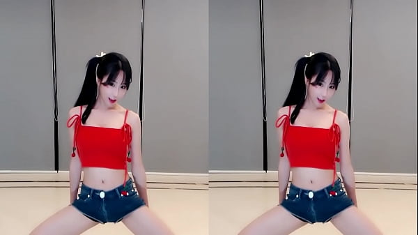 Cô Gái Trung Quốc Nóng Bỏng Nhảy Múa Quyến Rũ Trong Bộ đồ Lót đỏ Rực