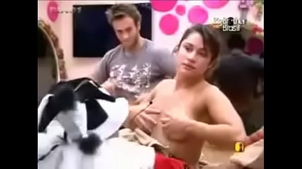 Model Hindi Yang Menggoda Dan Penuh Gairah