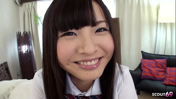 Remaja Jepang Mungil 18 Tahun Digoda Pria Asing Tua Dan Dibujuk Untuk Kehilangan Keperawanan Dengan Creampie Tanpa Sensor Di Film Porno Jepang