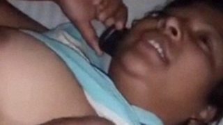 Video Panas Pelacur India Montok Lagi Telponan Sambil Digituin