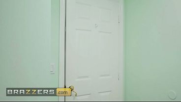 Keseruan Mencium Kontol Bersama Cory Chase Di Brazzers, Pakai Kode Xvpromo Untuk Diskon Eksklusif