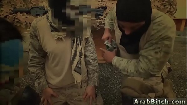 Kantin Arab Dan Ranjang Rumah, Pantat Besar Gadis Lokal Yang Menggoda