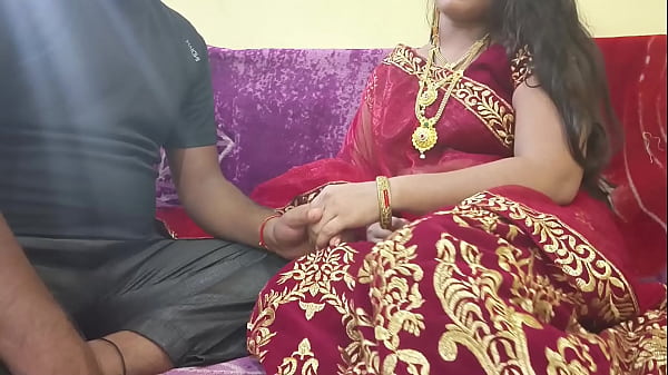भाभी ने सुहागरात की रात, घाघरा-चोली में सजकर, पति से पहले देवर को चूत की गहरी मरहम-पट्टी करवाई