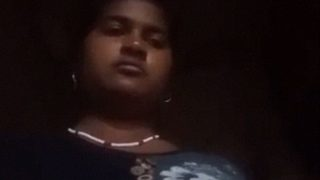 Video Panas Cewek Desa Buka Baju Sendirian