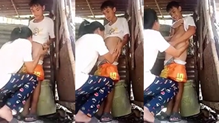 Cewek Sange Ngejilat Batang Adik Sampe Basah.