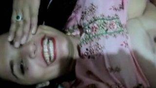 Tante Karachi Bugil Bikin Panas Di Video Syur