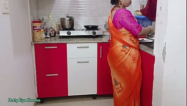 Bokep India Rumahan: Bhabhi Desi Digencet Ganas Pakai Kontol Gede